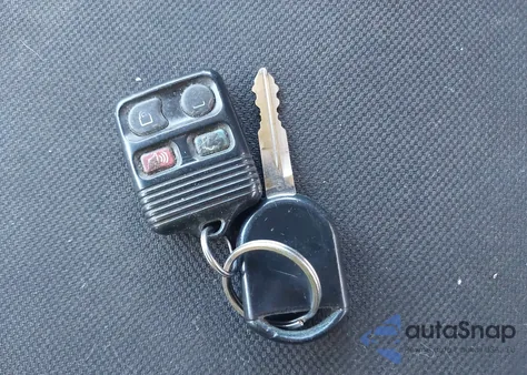 2005 Ford F150 from USA, damaged, VIN 1FTPX14585FA82196